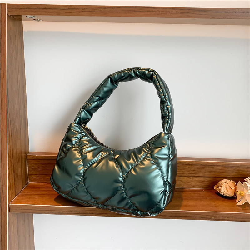 New Small Women's Bag 2022 Fashion Versatile Retro Single Shoulder Dumpling Bag High-End Cotton Padded Underarm Bag