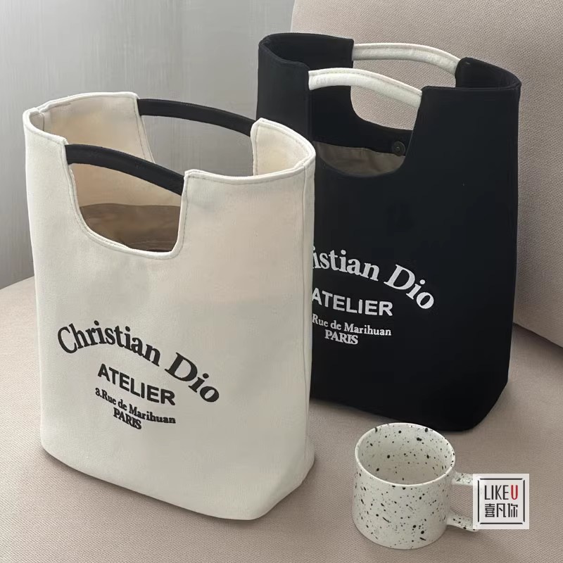 Canvas Bucket Handbag for Work and Leisure