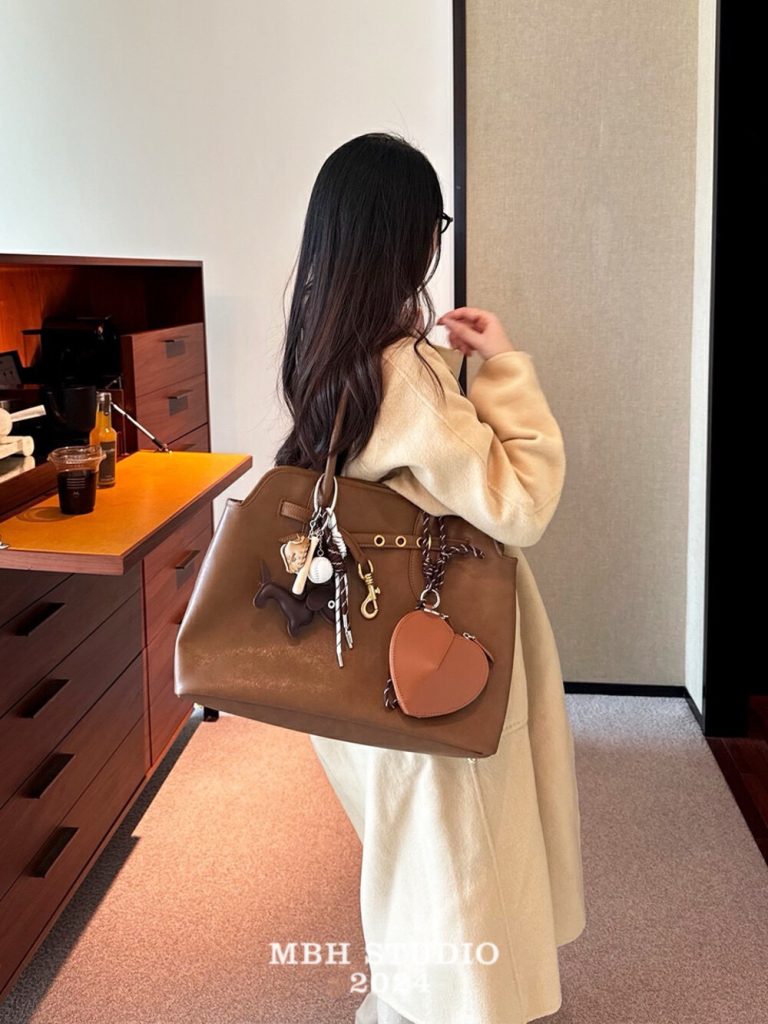 MBH Vintage Genuine Leather Large Capacity Commuter Briefcase Tote Handbag Shoulder Bag Without Charm