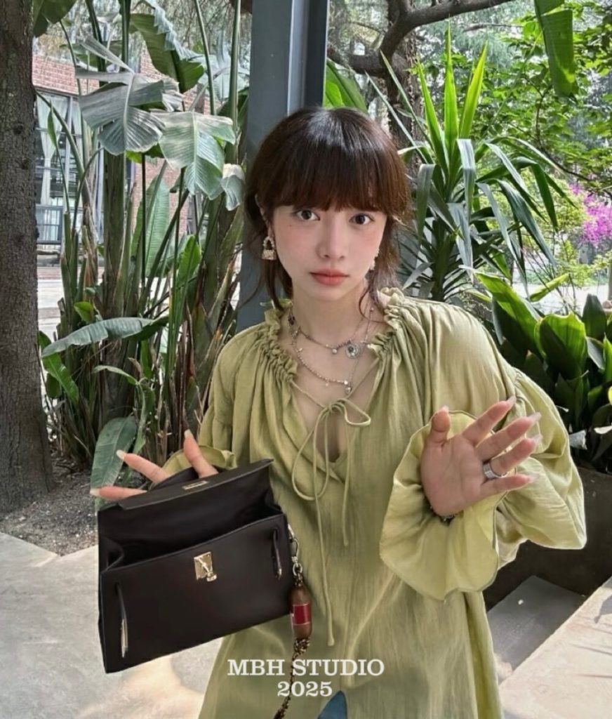 MBH Epsom Palm Texture First Generation Kelly Bag Gold Buckle Crossbody Handbag with Shoulder Strap