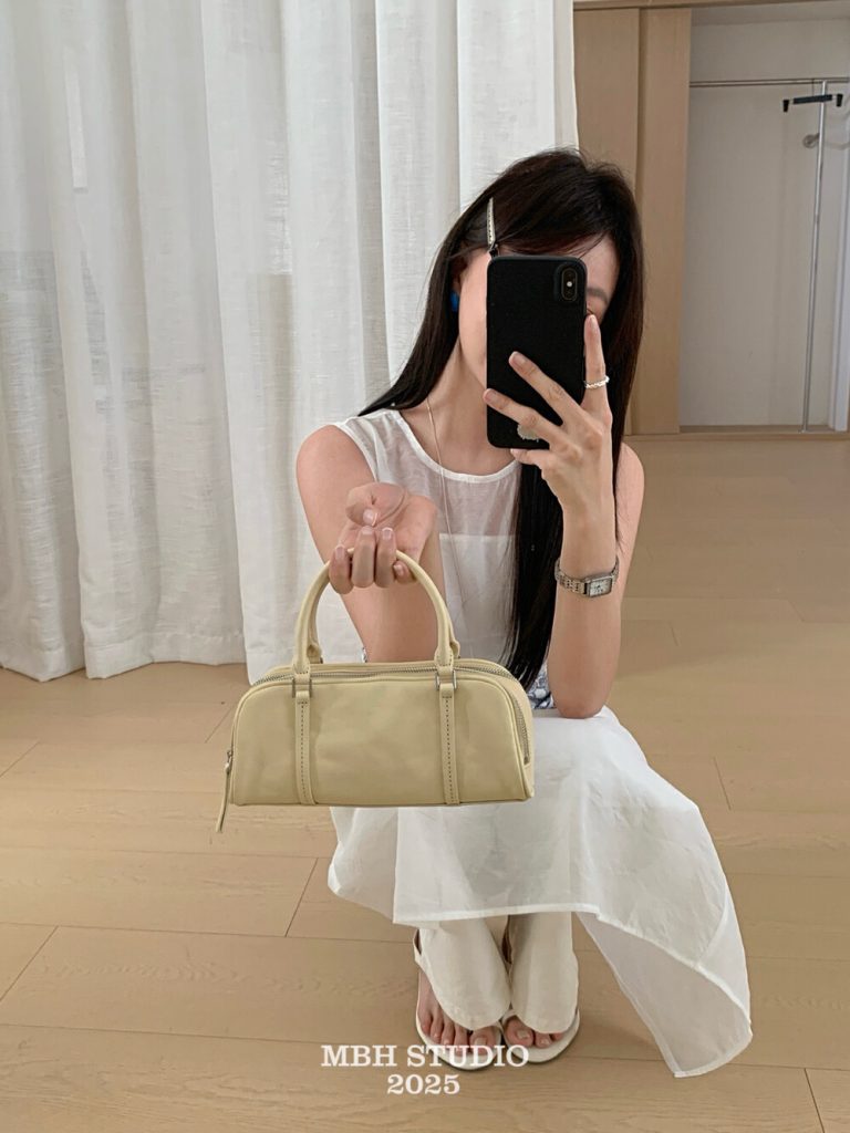 MBH Top-Grain Vegetable-Tanned Leather Boston Bowling Bag Crossbody Handbag with Shoulder Strap